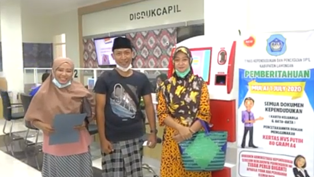 Disdukcapil Lamongan Jadi Pelopor Layanan Cetak Dokumen Mandiri dengan ADM ROBICO