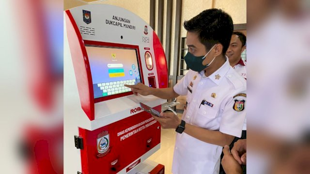 Disdukcapil Makassar Hadirkan Layanan Adminduk di Seluruh Kecamatan dengan Anjungan Dukcapil Mandiri ROBICO